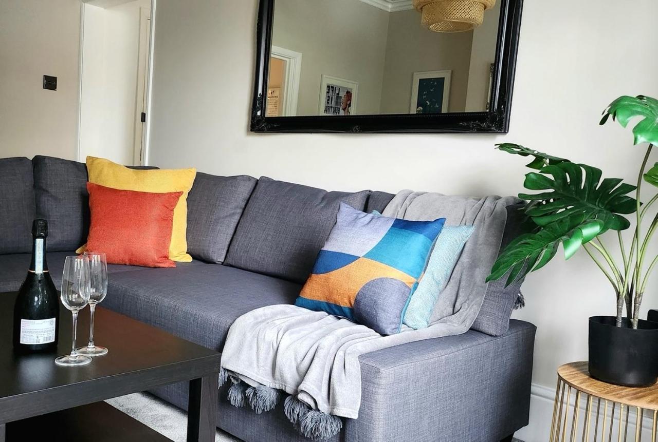 Contemporary Beach Apartment Brighton Eksteriør billede